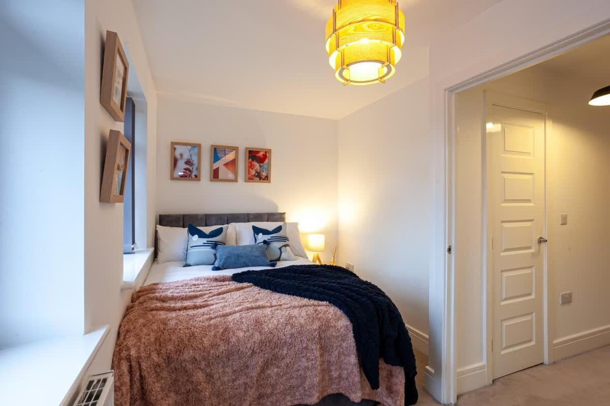 Ambassador House By Truestays - Luxury 4 Bedroom House In Stoke-On-Trent Etruria Exterior foto