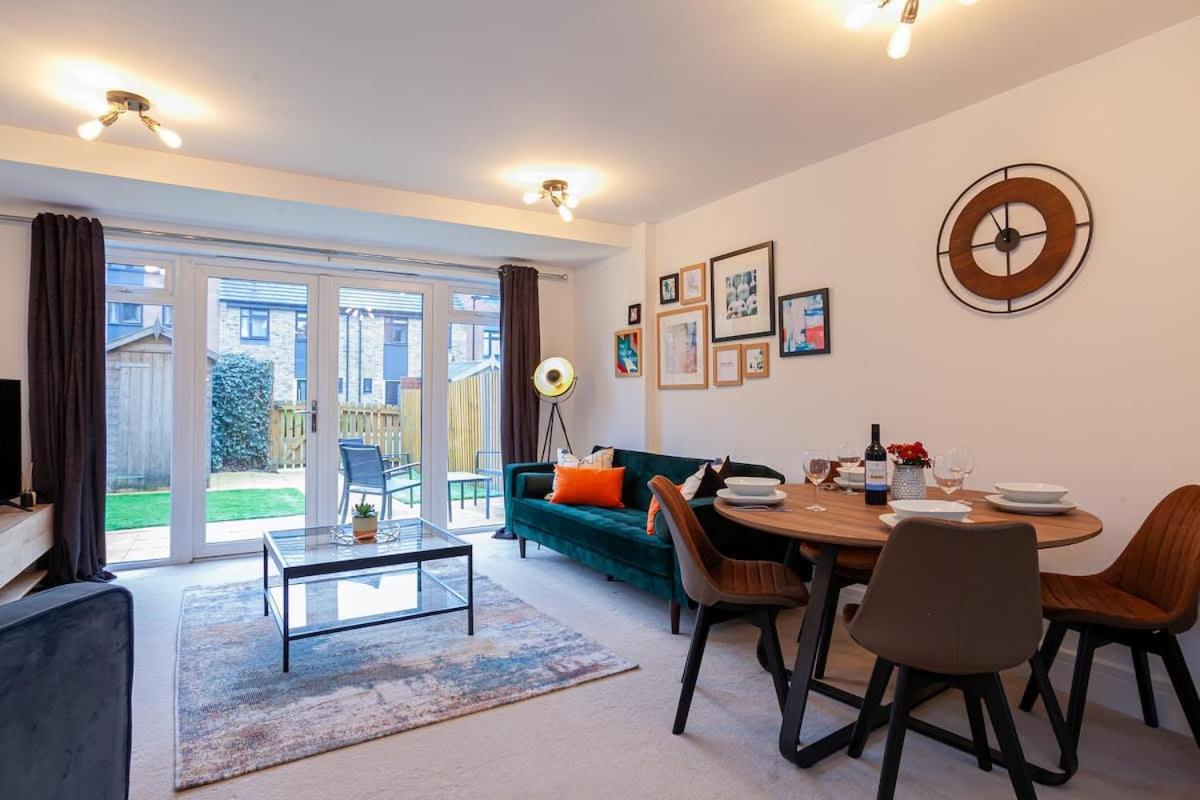 Ambassador House By Truestays - Luxury 4 Bedroom House In Stoke-On-Trent Etruria Exterior foto